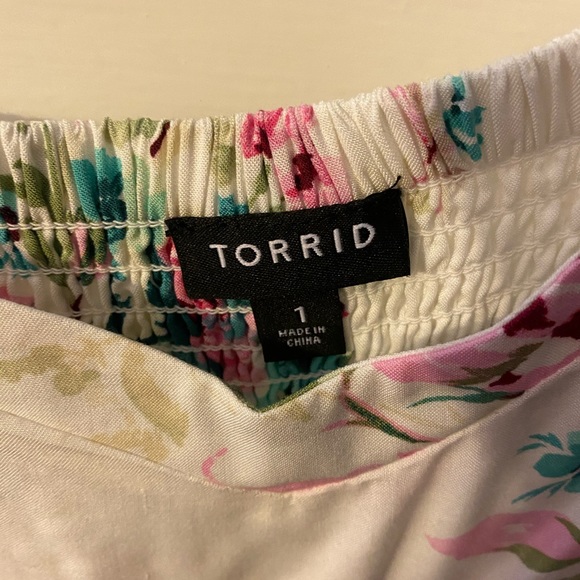 Floral dress with pockets - Picture 4 of 4